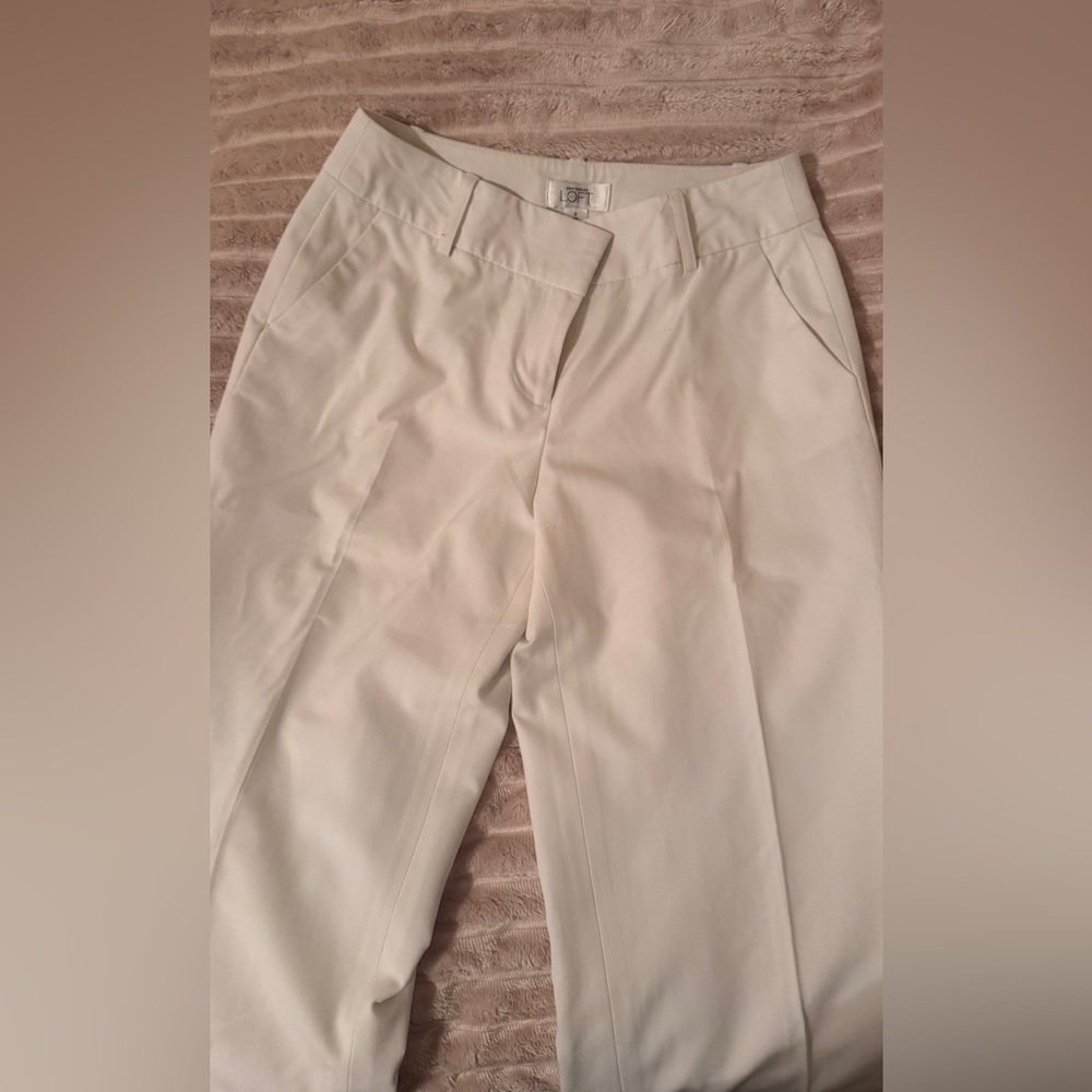 Gorgeous Loft white pants in size 0, fully lined, like new